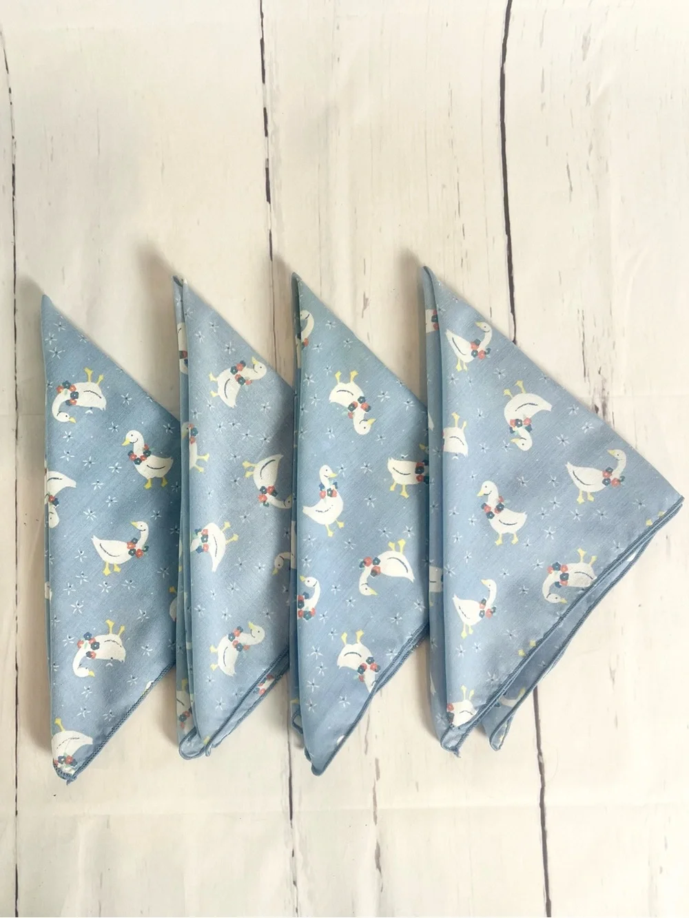 VTG Set of 4 Silly Goose Napkins Blue Whimsical Farmhouse Retro Table Decor